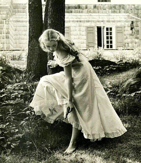moonchild.crybaby moonchild.crybaby archive image