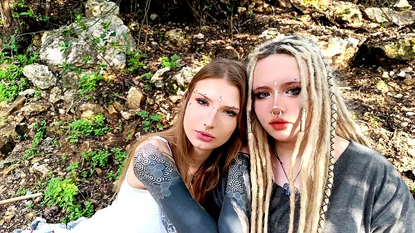 moonyyyya moonyyyya archive image