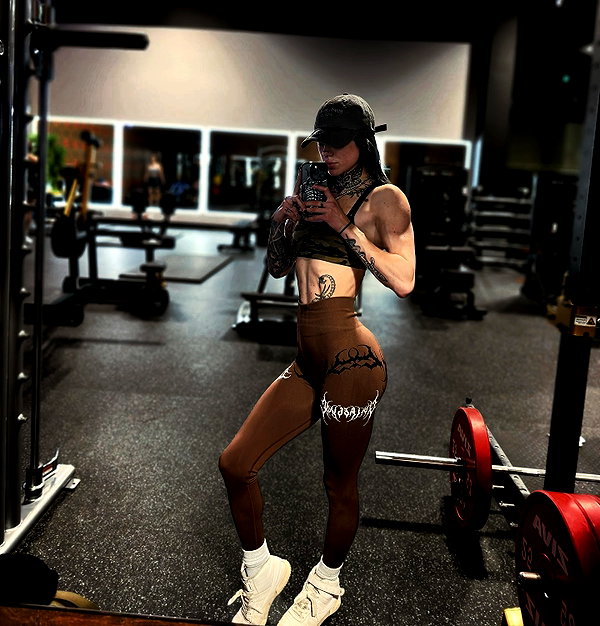 morguemuscle instagram image archive image