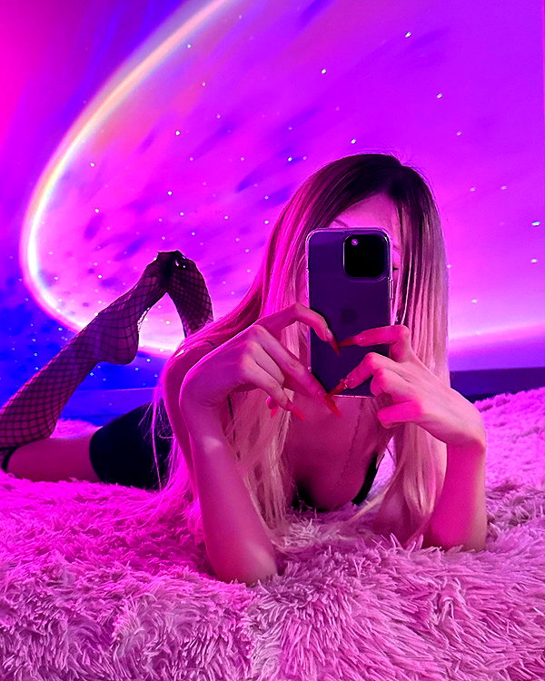 mrs.rittt instagram image archive image