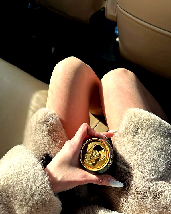 mrs.rittt instagram image archive image