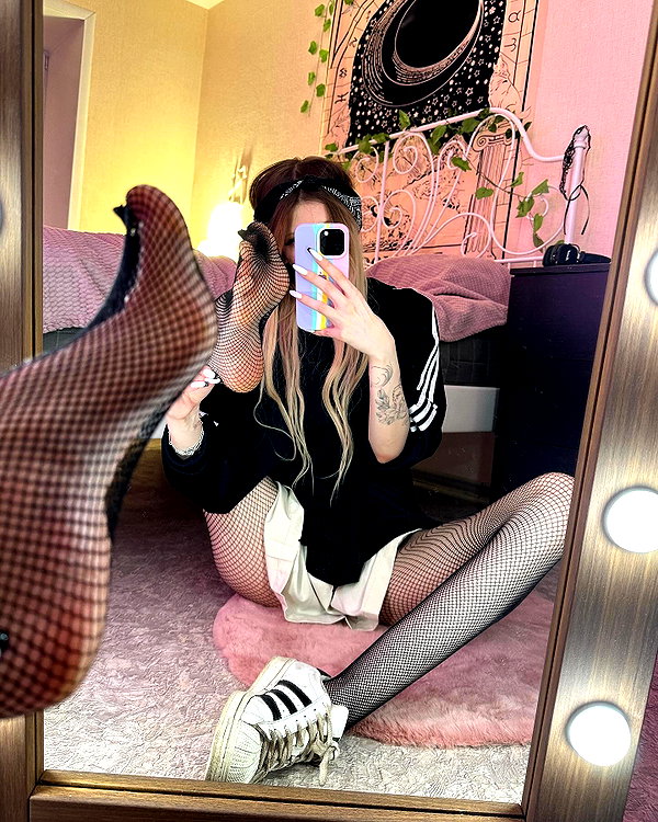 mrs.rittt instagram image archive image