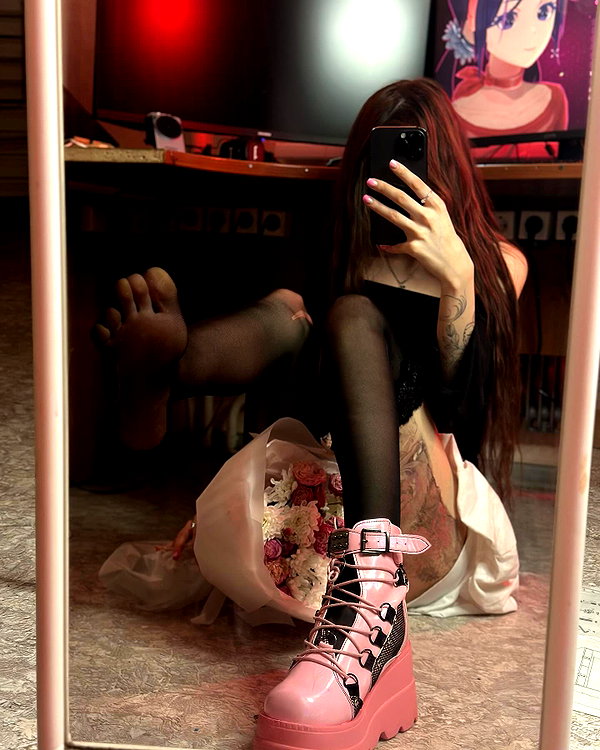 mrs.rittt instagram image archive image