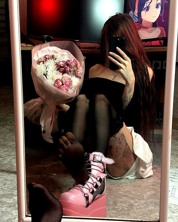 mrs.rittt instagram image archive image