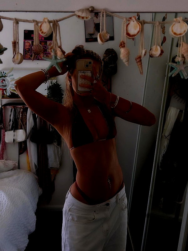 myaaalexis myaaalexis archive image
