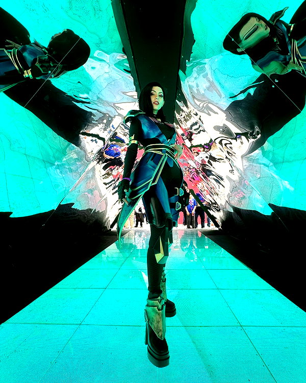 nadyasonika nadyasonika archive image