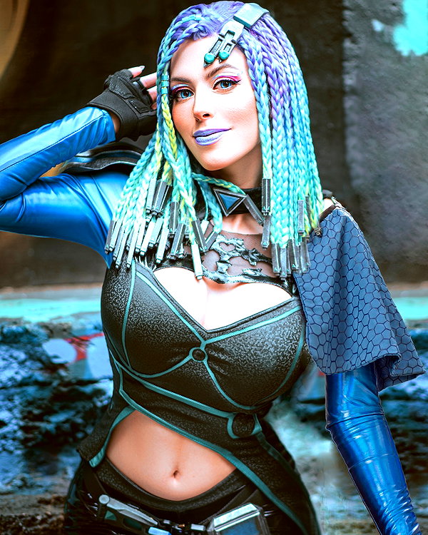 nadyasonika nadyasonika archive image