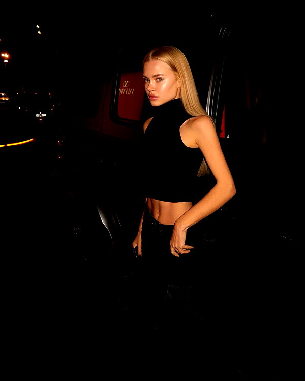 nastya_danillova instagram image archive image