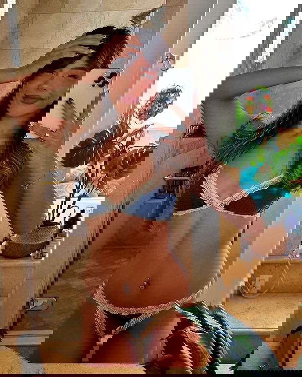 neiimaaa neiimaaa archive image