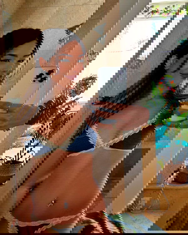 neiimaaa neiimaaa archive image