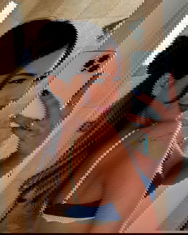 neiimaaa neiimaaa archive image