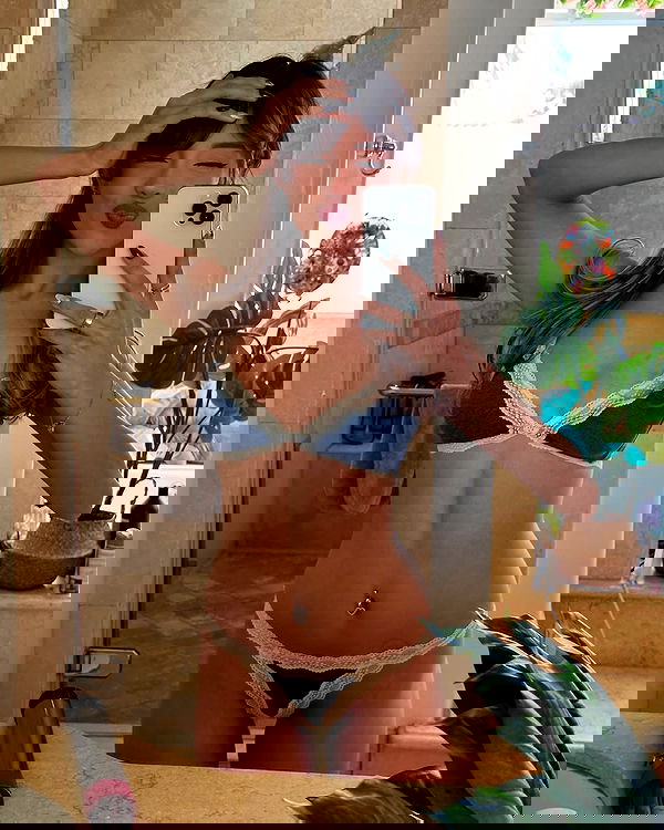 neiimaaa neiimaaa archive image