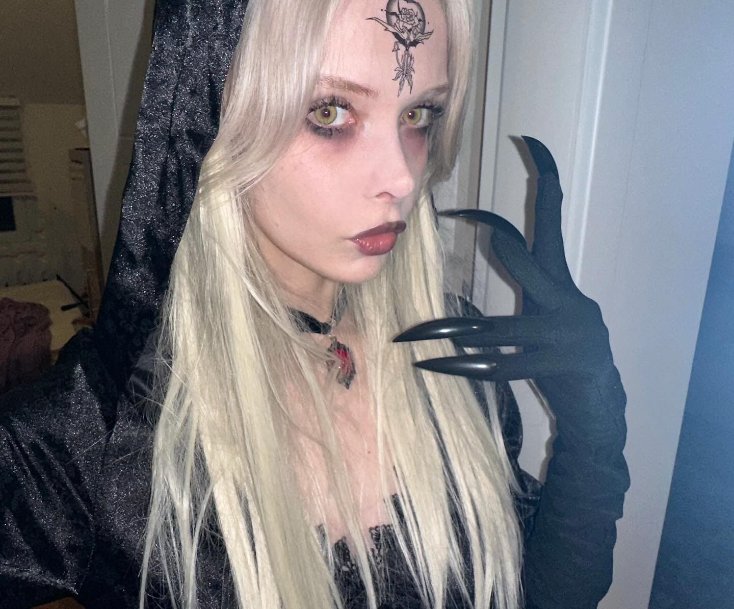 neondemoni instagram image archive image