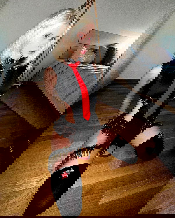 neondemoni image ~ Altpins