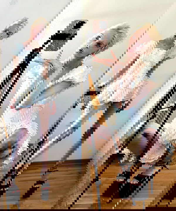 neondemoni image ~ Altpins