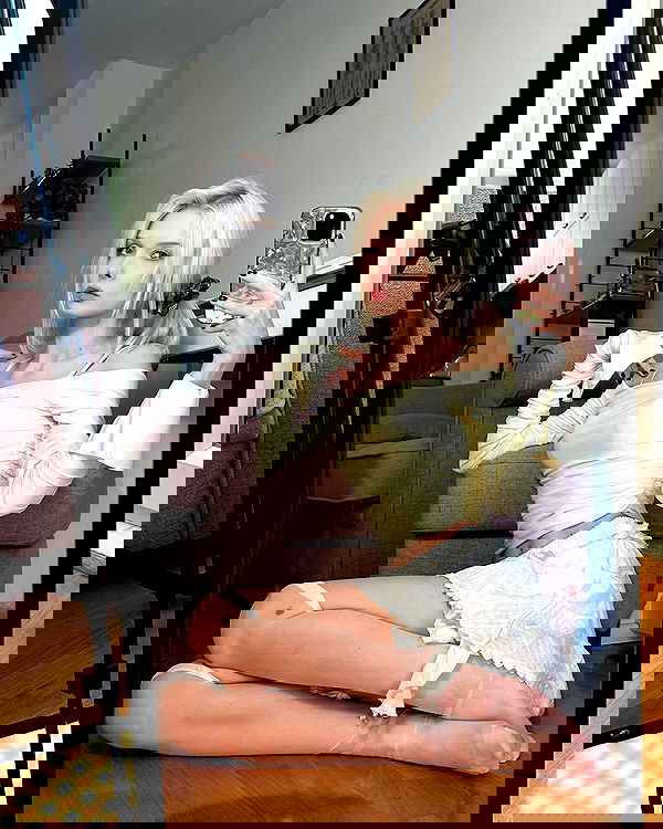 neondemoni image ~ Altpins