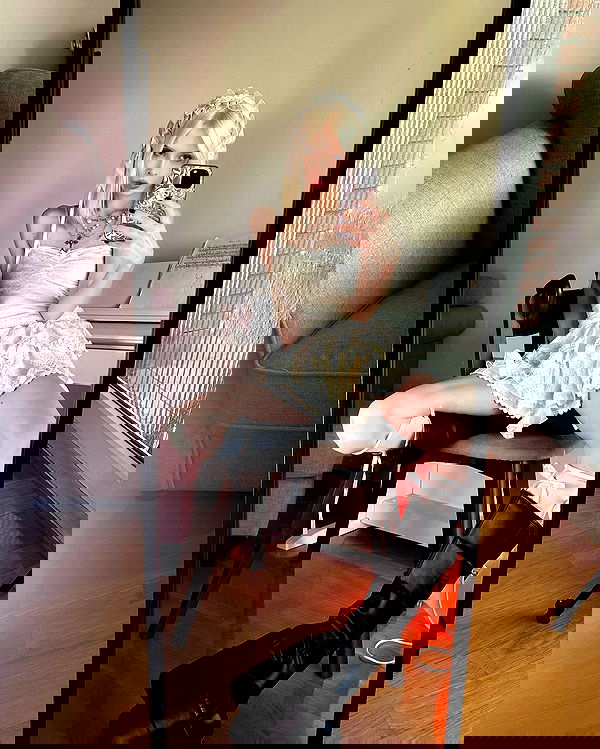 neondemoni image ~ Altpins