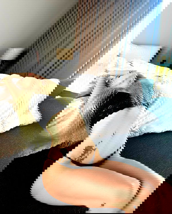 neondemoni image ~ Altpins