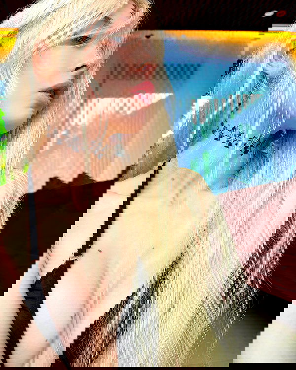 neondemoni image ~ Altpins