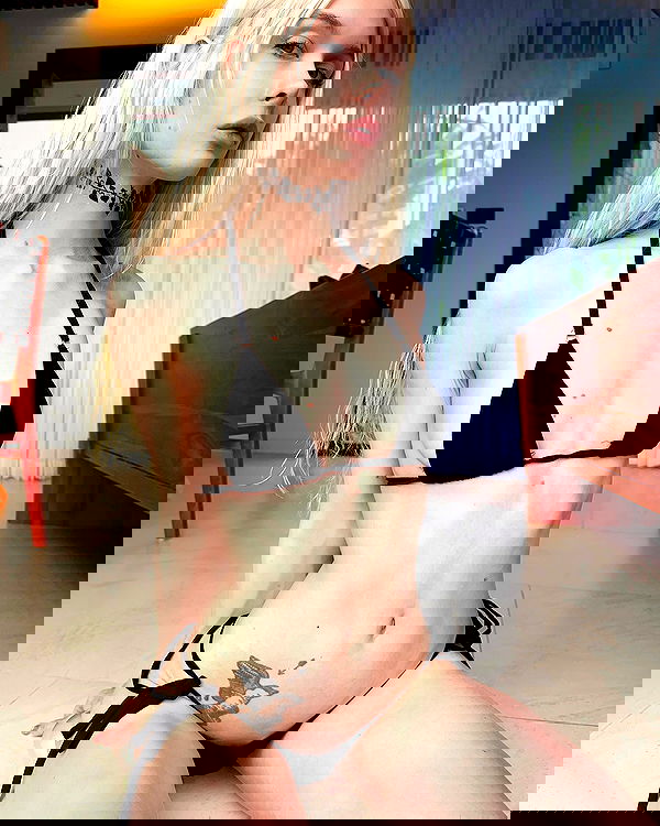 neondemoni image ~ Altpins