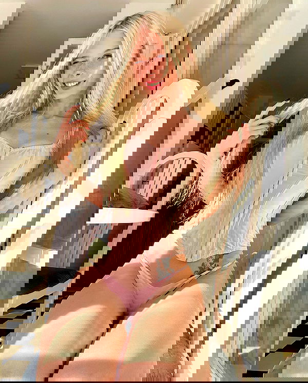 neondemoni image ~ Altpins