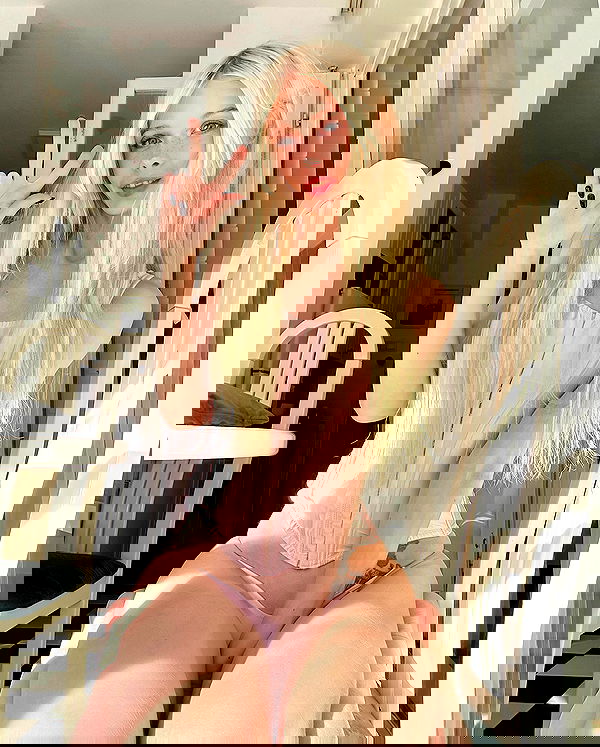 neondemoni image ~ Altpins