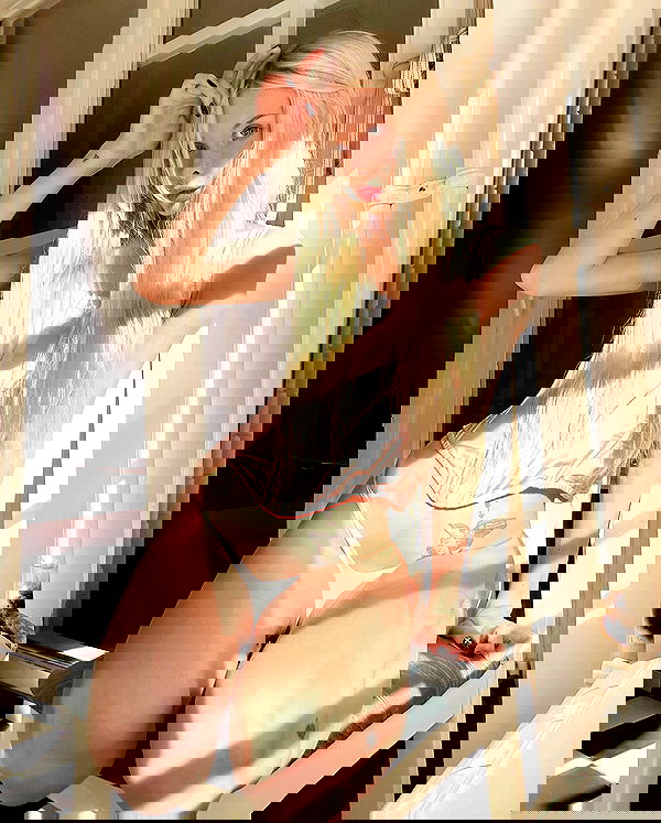 neondemoni image ~ Altpins