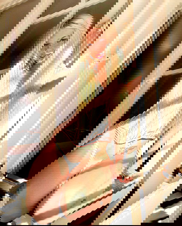 neondemoni image ~ Altpins