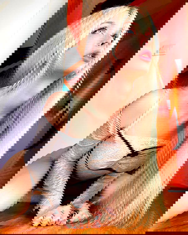 neondemoni image ~ Altpins