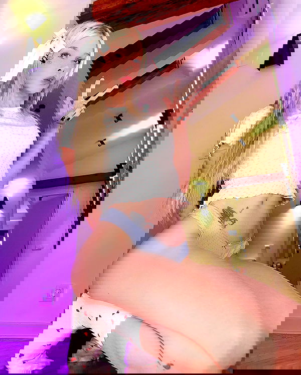 neondemoni image ~ Altpins