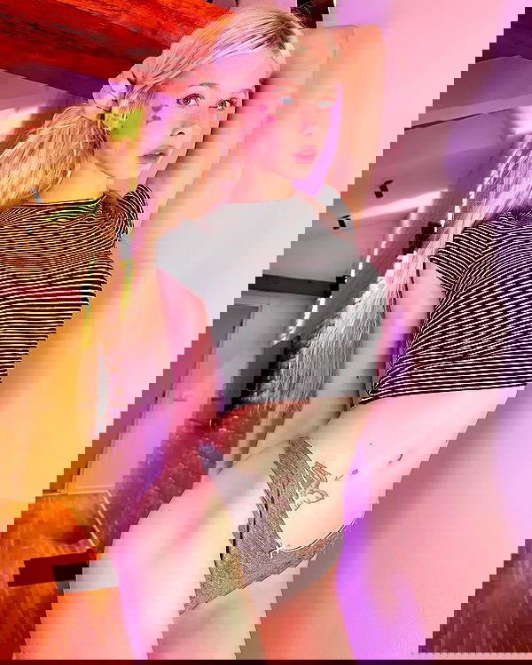 neondemoni image ~ Altpins