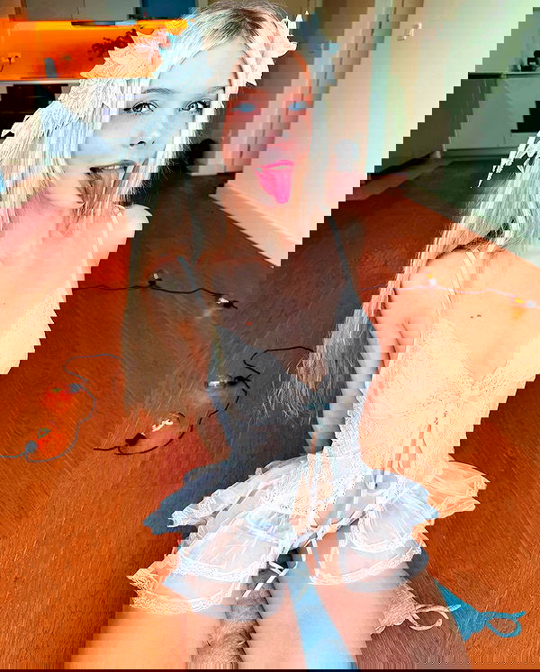 neondemoni image ~ Altpins