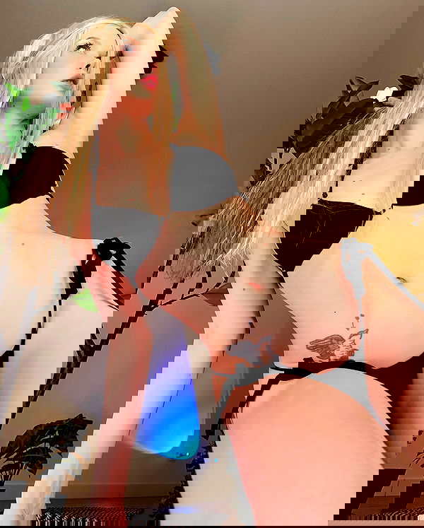 neondemoni image ~ Altpins