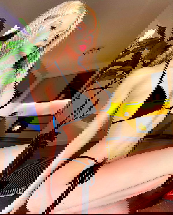 neondemoni image ~ Altpins