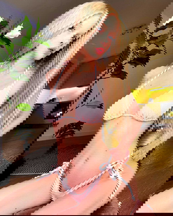 neondemoni image ~ Altpins