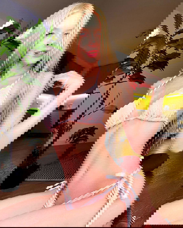 neondemoni image ~ Altpins