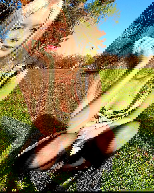 neondemoni image ~ Altpins