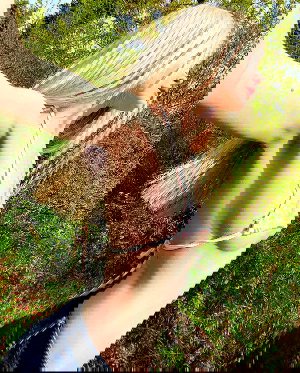 neondemoni image ~ Altpins