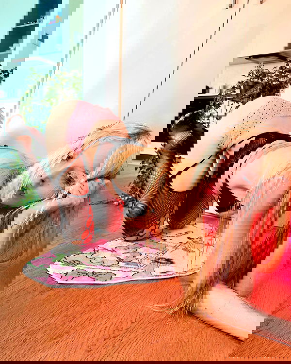 neondemoni image ~ Altpins