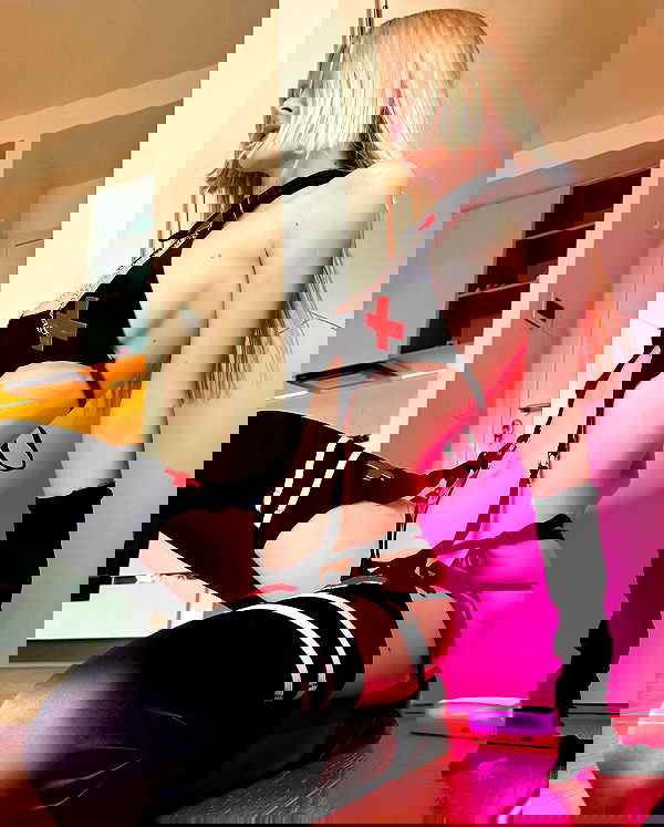 neondemoni image ~ Altpins