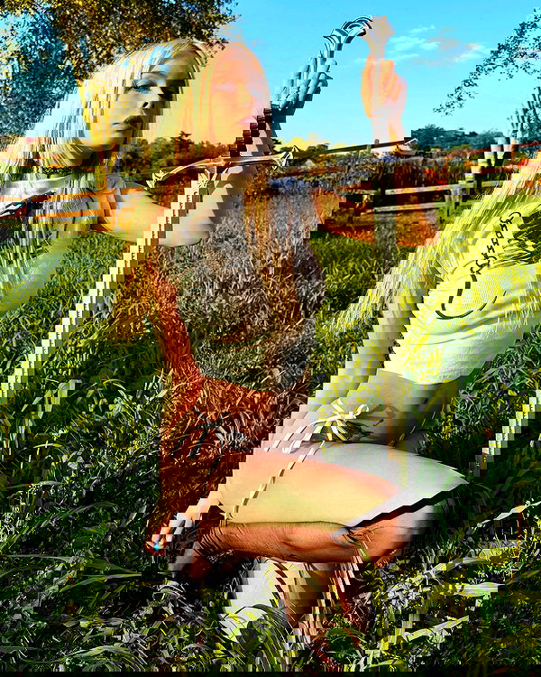 neondemoni image ~ Altpins