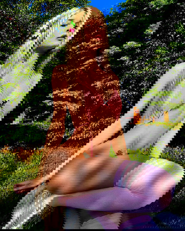 neondemoni image ~ Altpins