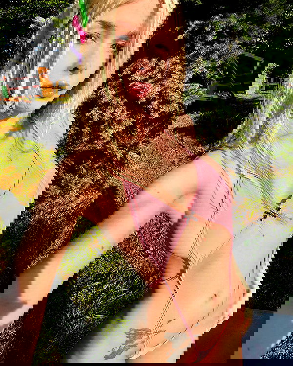 neondemoni image ~ Altpins