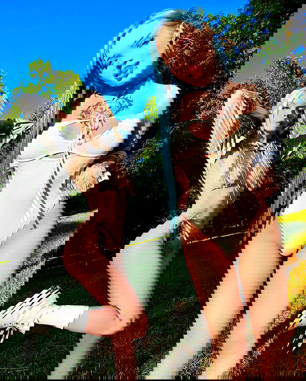 neondemoni image ~ Altpins