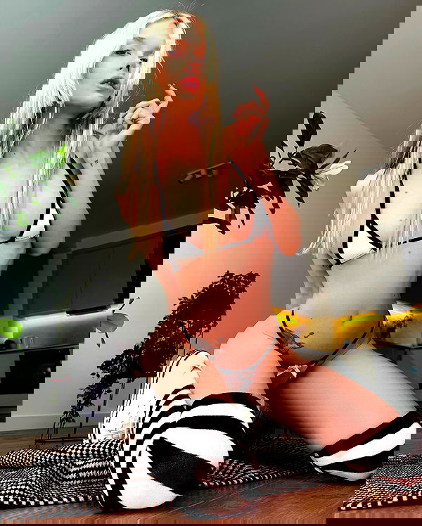 neondemoni image ~ Altpins