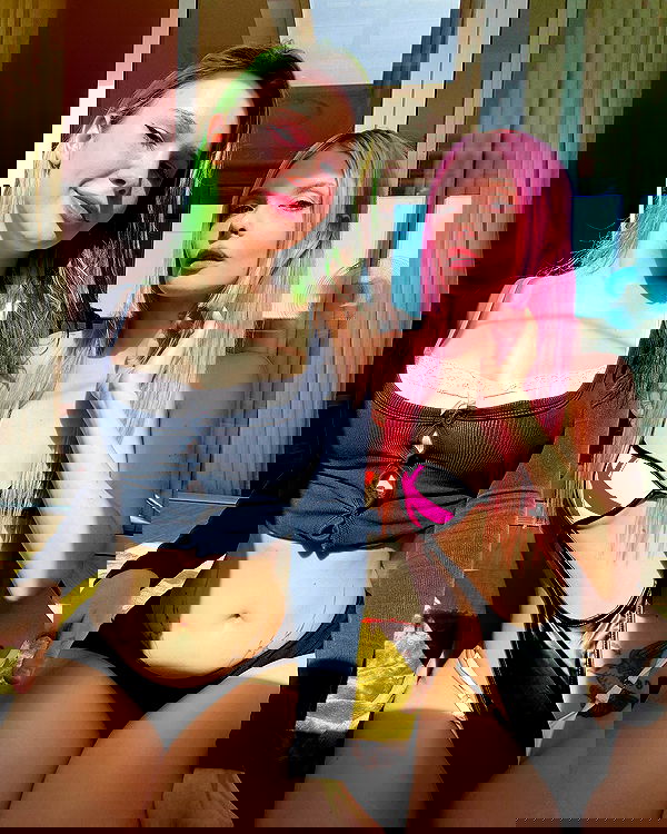 neondemoni image ~ Altpins