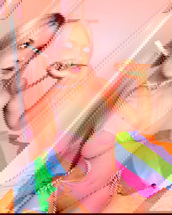 neondemoni image ~ Altpins