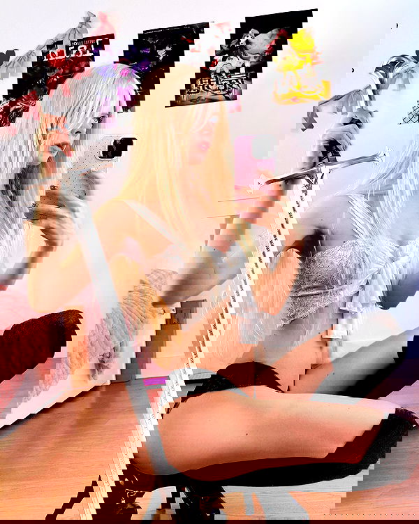 neondemoni image ~ Altpins