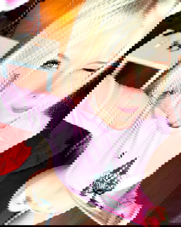 neondemoni image ~ Altpins