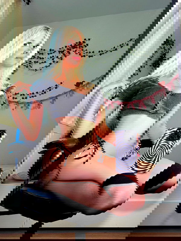 neondemoni image ~ Altpins